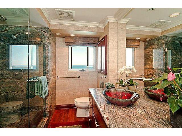 2969 Kalakaua Avenue  Unit 1201