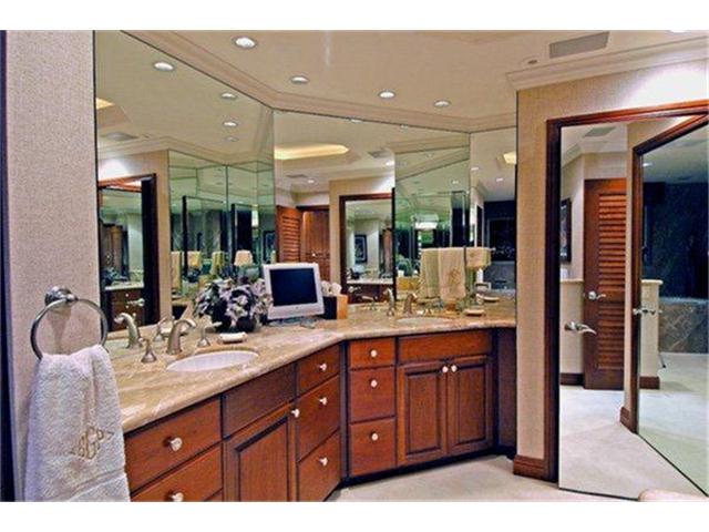 2969 Kalakaua Avenue  Unit 1201