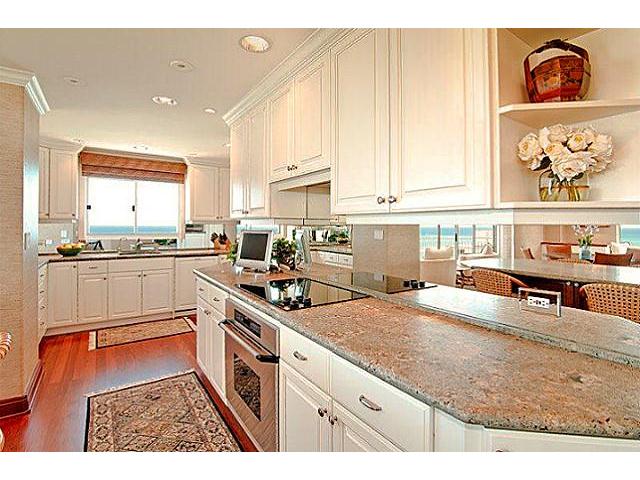 2969 Kalakaua Avenue  Unit 1201