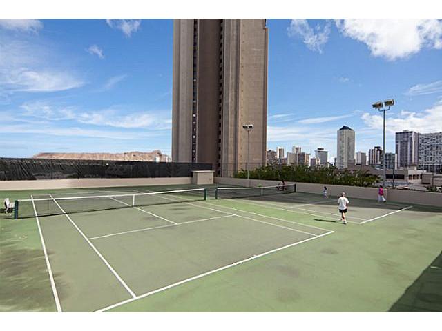 2499 Kapiolani Boulevard  Unit 3705