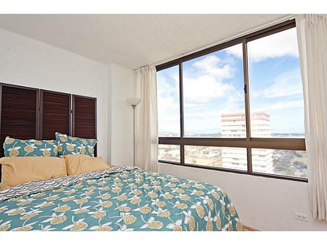 2499 Kapiolani Boulevard  Unit 3705