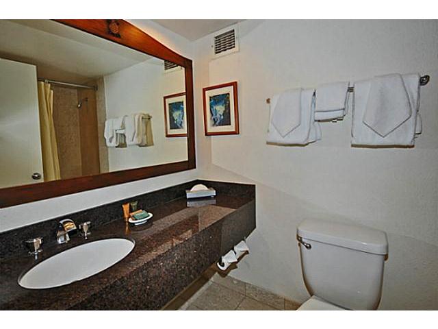 2045 Kalakaua Avenue  Unit 114