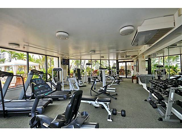 2045 Kalakaua Avenue  Unit 114
