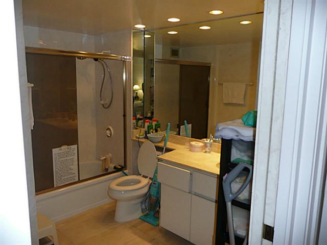 581 Kamoku Street  Unit EWA3704