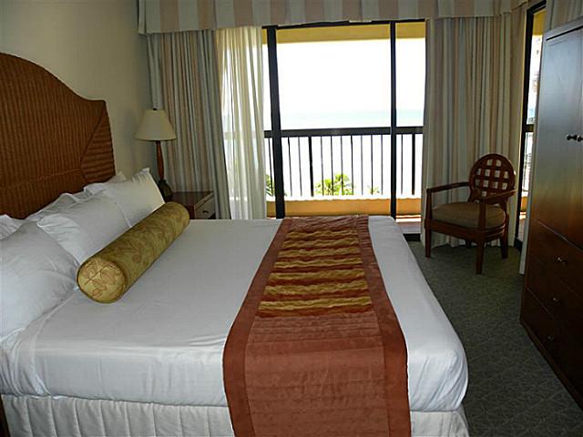 2470 Kalakaua Avenue  Unit 903