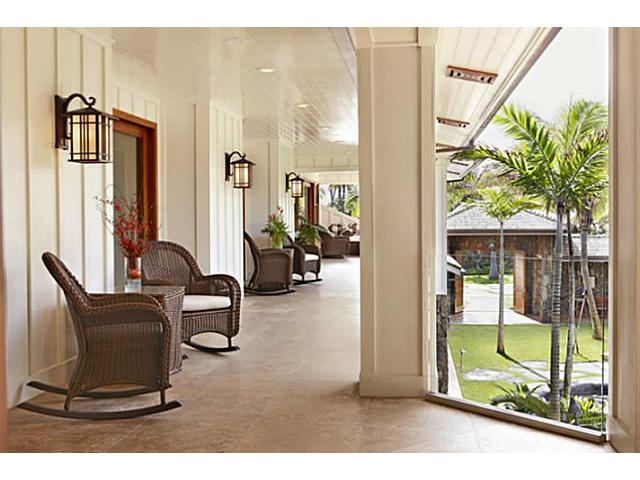 210 N Kalaheo Avenue