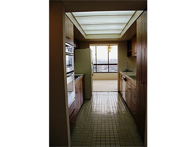 1050 Lunalilo Street  Unit 1006