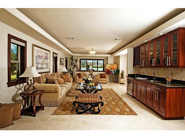 7096 Kalanianaole Highway