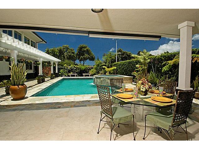 7096 Kalanianaole Highway