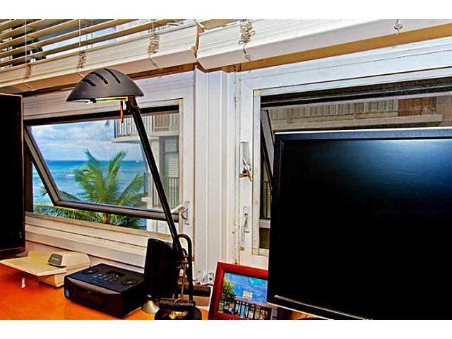 2999 Kalakaua Avenue  Unit 404