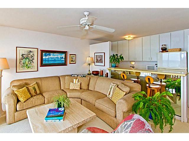 2999 Kalakaua Avenue  Unit 404