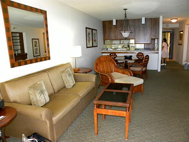 2470 Kalakaua Avenue  Unit 903