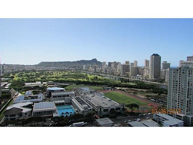 555 University Avenue  Unit 2606