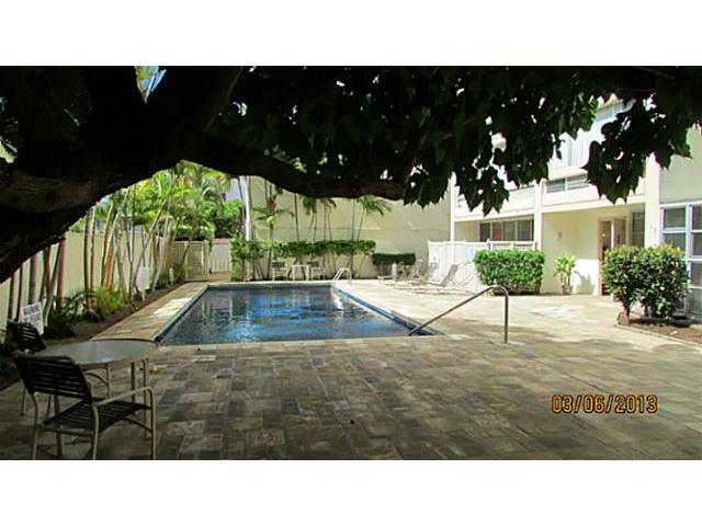 555 University Avenue  Unit 2606