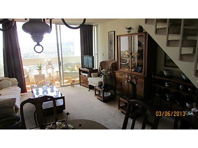 555 University Avenue  Unit 2606