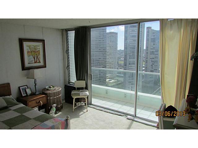 555 University Avenue  Unit 2606