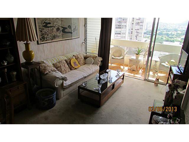 555 University Avenue  Unit 2606