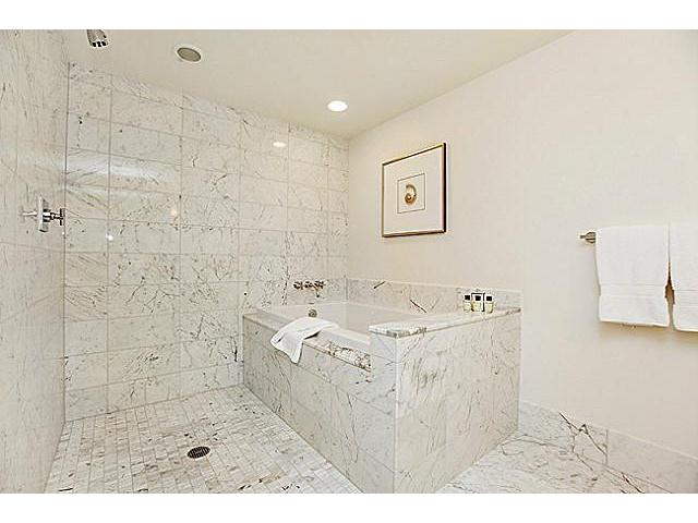 223 Saratoga Road  Unit 1008