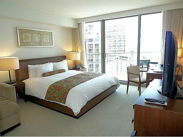 223 Saratoga Road  Unit 1008