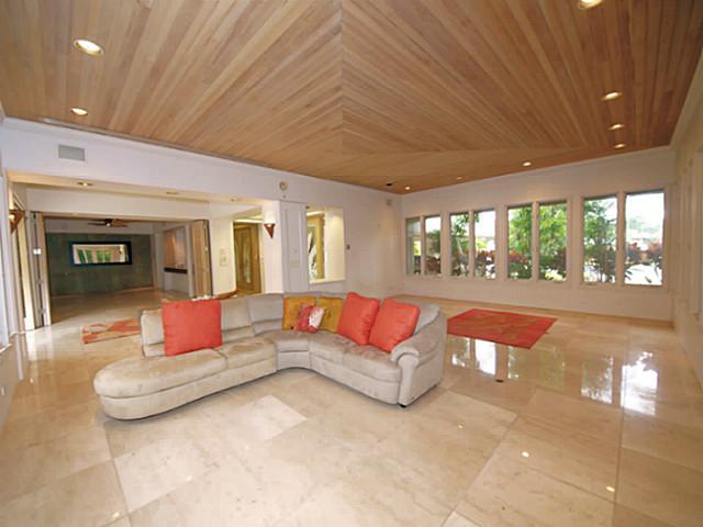 4714 Kahala Avenue