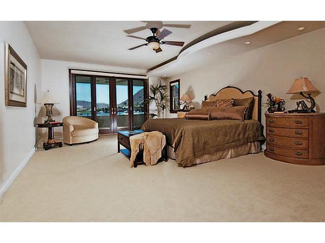 7096 Kalanianaole Highway