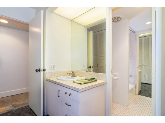 3200 Diamond Head Road  Unit 3
