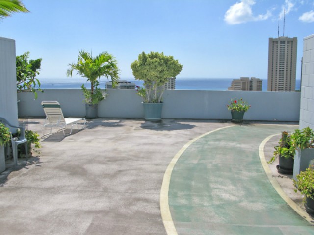 430 Keoniana Street  Unit 1307