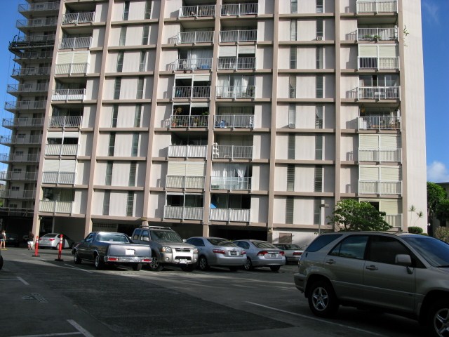 1617 keeaumoku Street  Unit 703