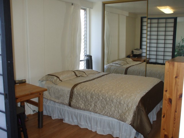 1617 Keeaumoku Street  Unit 703