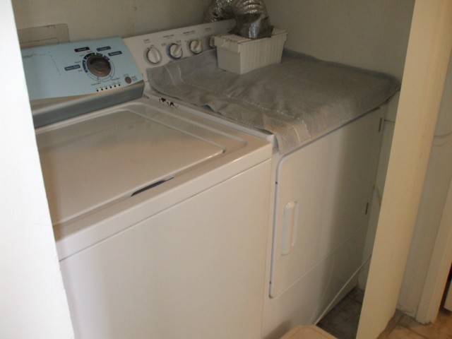 1617 Keeaumoku Street  Unit 703