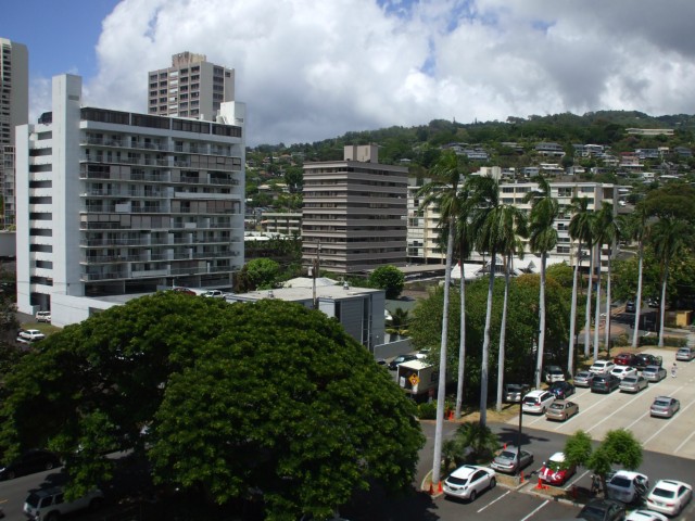 1617 Keeaumoku Street  Unit 703