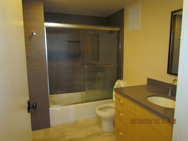 500 University Avenue  Unit 904