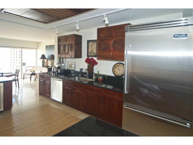 155 Paoakalani Avenue  Unit PH2