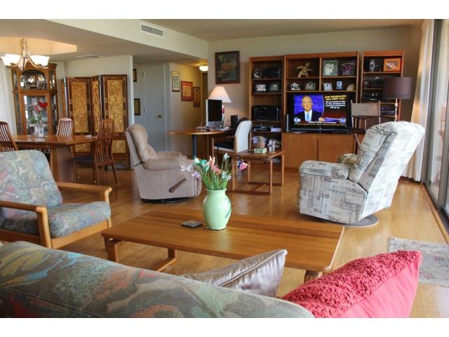 1860 Ala Moana Boulevard  Unit PH2201
