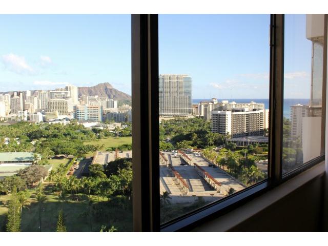 1860 Ala Moana Boulevard  Unit PH2201