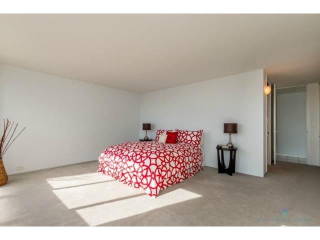 1212 Punahou Street  Unit 1206