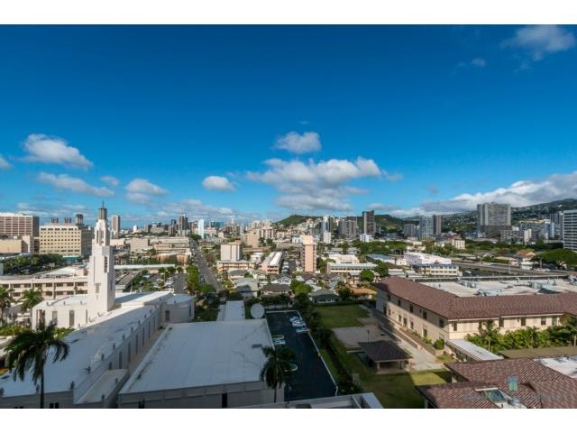 1212 Punahou Street  Unit 1206