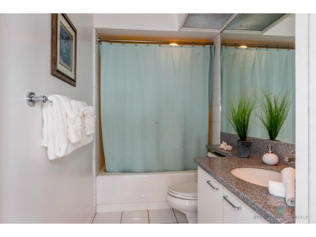 1212 Punahou Street  Unit 1206