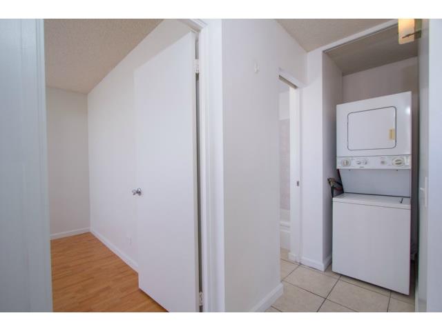 2474 Kapiolani Boulevard  Unit 1701
