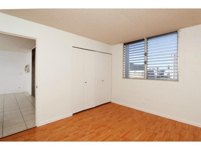 2474 Kapiolani Boulevard  Unit 1701