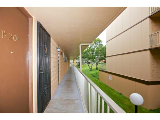 95-2055 Waikalani Place  Unit B204
