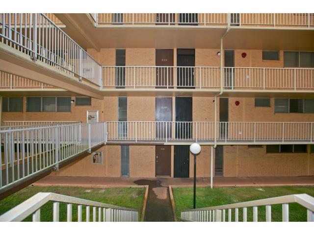 95-2055 Waikalani Place  Unit B204