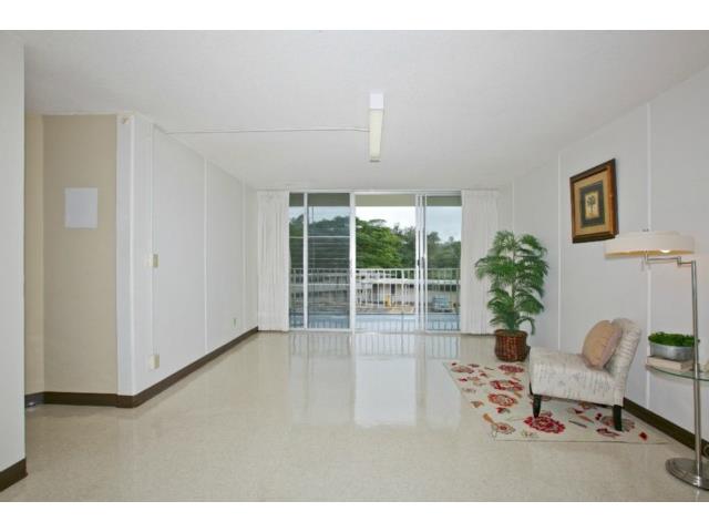 95-2055 Waikalani Place  Unit B204