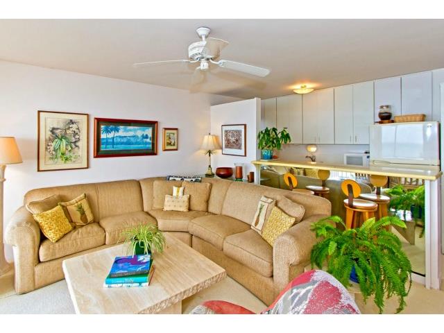 2999 Kalakaua Avenue  Unit 404