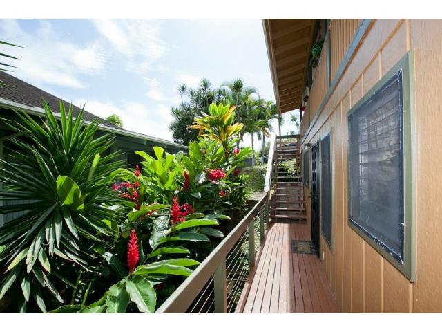 51-015 Lau Place