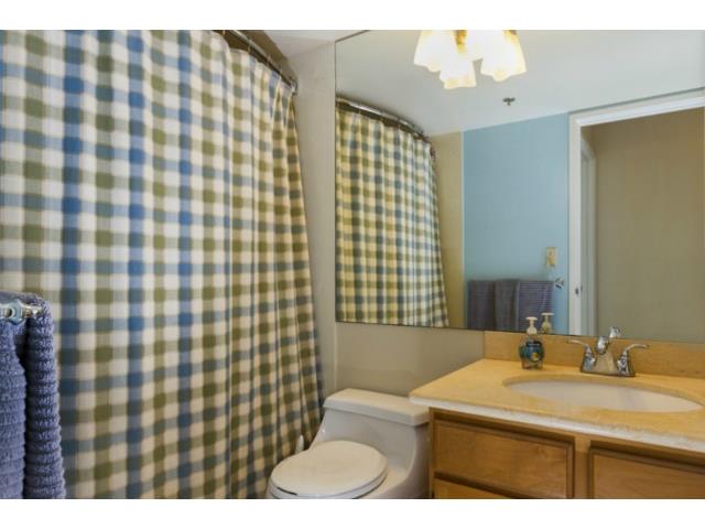 2522 Date Street  Unit 1105