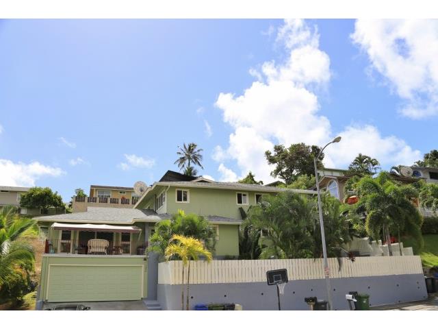1386 Nanialii Street