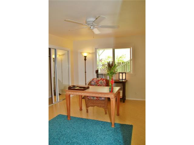 1386 Nanialii Street