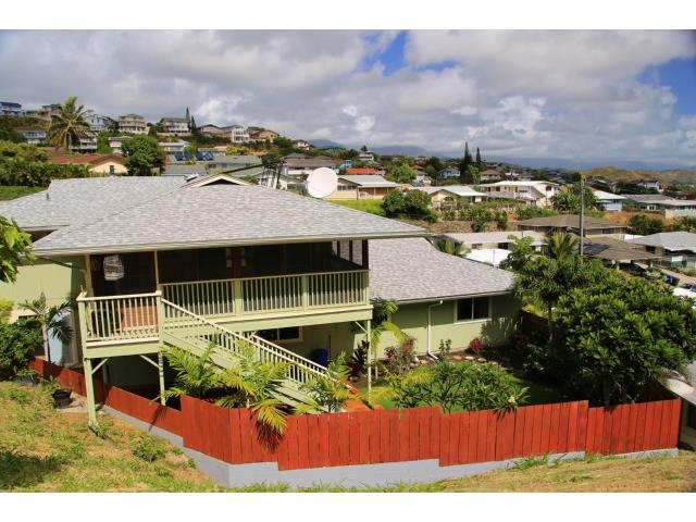 1386 Nanialii Street