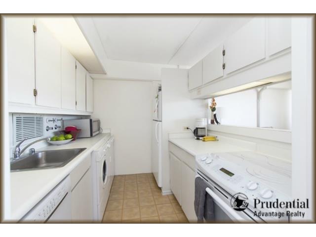 2333 Kapiolani Boulevard  Unit 2411